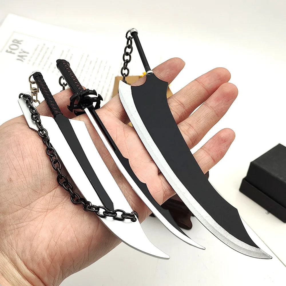 Anime BLEACH: Thousand-Year Blood War Keychains Kurosaki Ichigo Zangetsu Weapon Pendant Keyring Key Chain For Men Cool Jewelry